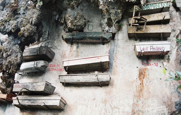 Philippine hanging coffin